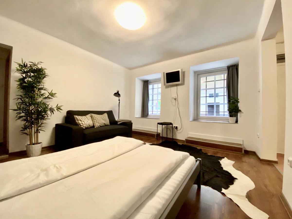 Budget Apartment By Hi5- Karoly 16 Budapest Exteriör bild